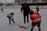 Ренат Сулейманов открыл отборочные соревнования на хоккейный турнир «Золотая шайба»